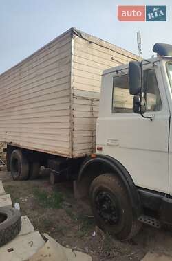 Грузовой фургон МАЗ 533702 2005 в 