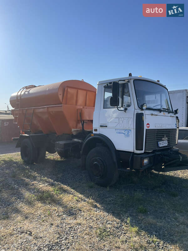 Пескоразбрасывающая машина МАЗ 5571 2009 в Одессе