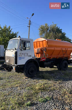 Пескоразбрасывающая машина МАЗ 5571 2009 в Одессе