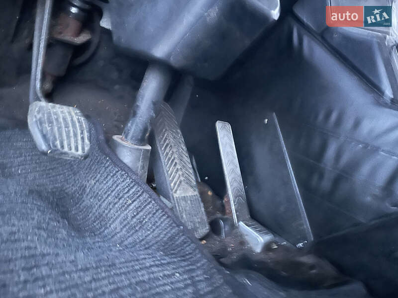 Пескоразбрасывающая машина МАЗ 5571 2009 в Одессе фото 50 Пескоразбрасывающая машина МАЗ 5571 2009 в Одессе