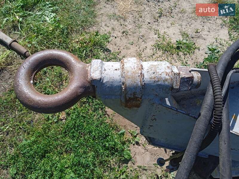 Самосвал прицеп МАЗ 8561 2006 в Луцке