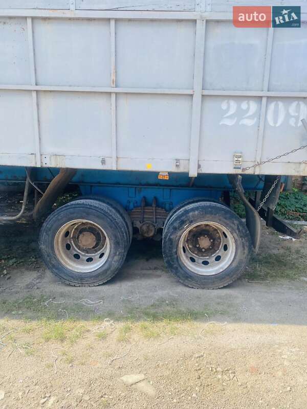 Зерновоз - полуприцеп МАЗ 938662 2002 в Гайсине