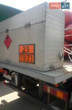 Газовоз МАЗ 93892 2006 в 