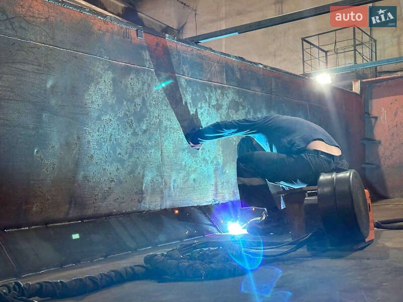 Самосвал МАЗ МАЗ 2008 в Львове