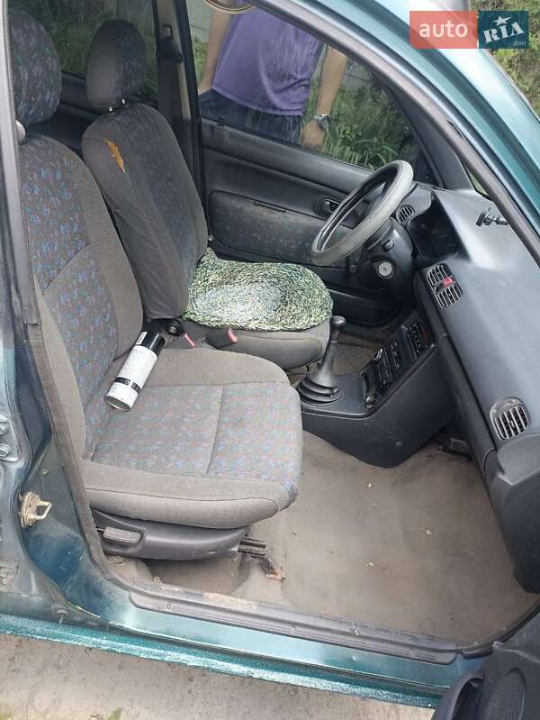 Mazda 121 1994 Mazda 121 1994