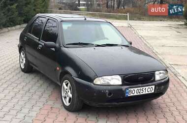 Хэтчбек Mazda 121 1996 в Шепетовке