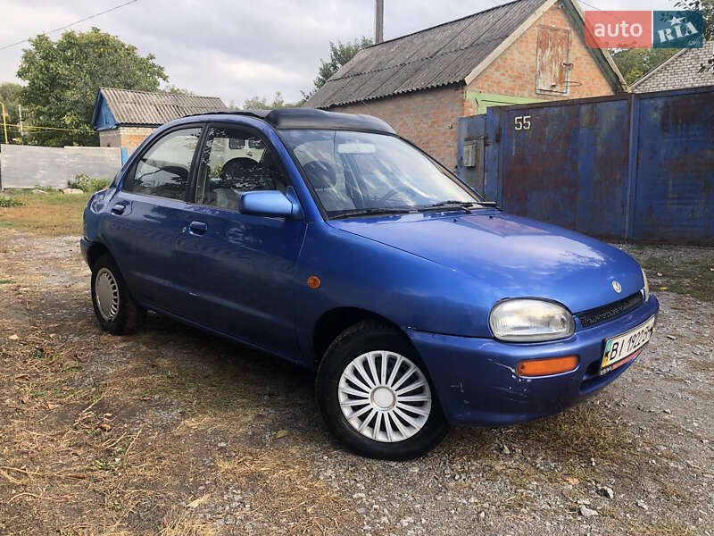 Седан Mazda 121 1993 в Кременчуге