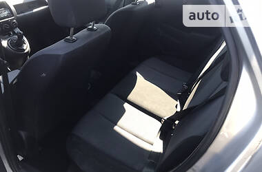 Хетчбек Mazda 2 2009 в 