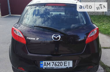 Хэтчбек Mazda 2 2011 в Звягеле