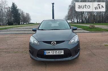 Хетчбек Mazda 2 2010 в Житомирі