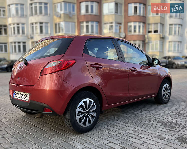 Хэтчбек Mazda 2 2008 в Киеве