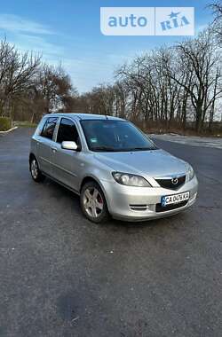 MAZDA 2 2005