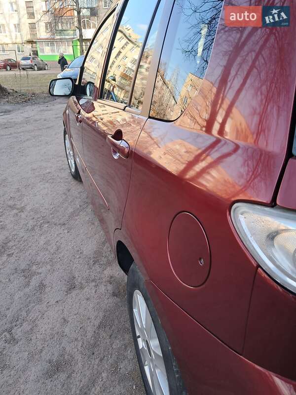 Хэтчбек Mazda 2 2007 в Коростене