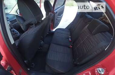 Хэтчбек Mazda 2 2009 в Ровно