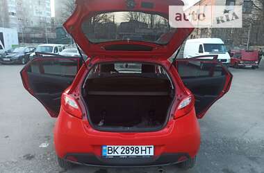 Хетчбек Mazda 2 2009 в Рівному