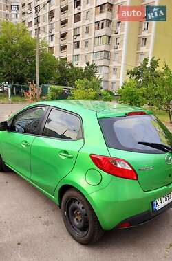 Хэтчбек Mazda 2 2008 в Киеве