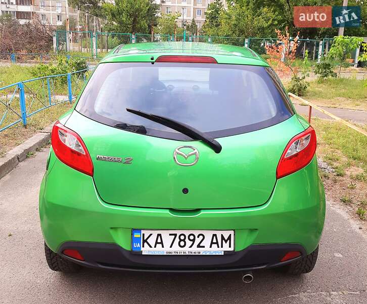 Хэтчбек Mazda 2 2008 в Киеве