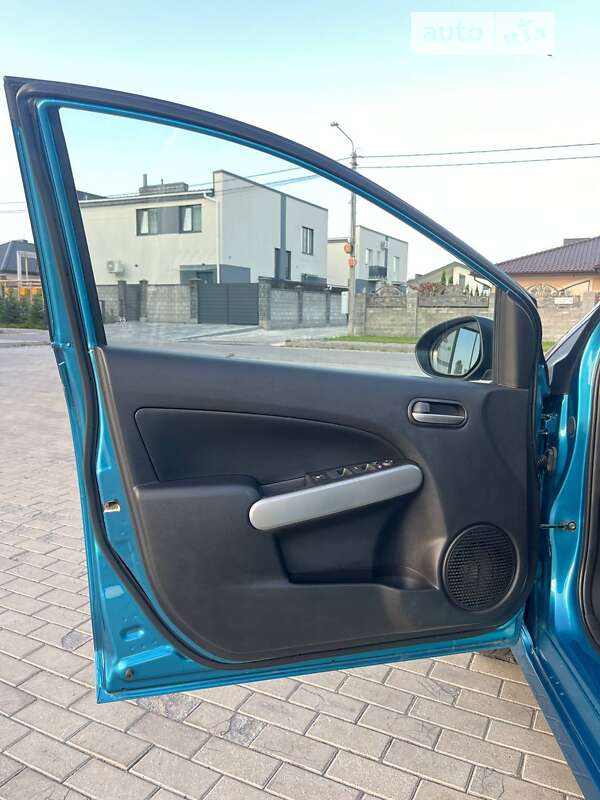 Хэтчбек Mazda 2 2011 в Ровно фото 12 Хэтчбек Mazda 2 2011 в Ровно