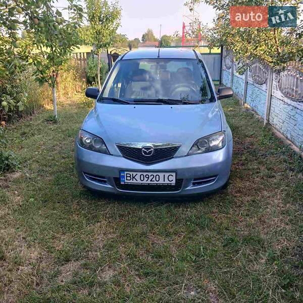 Хэтчбек Mazda 2 2006 в Ровно
