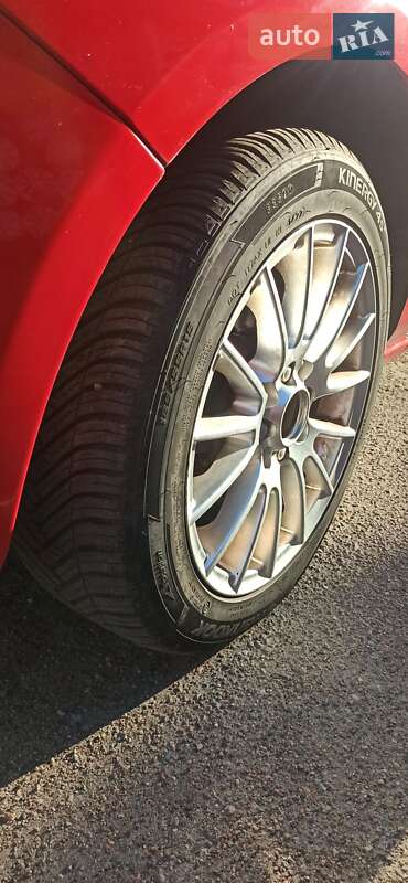 Хэтчбек Mazda 2 2014 в Черкассах