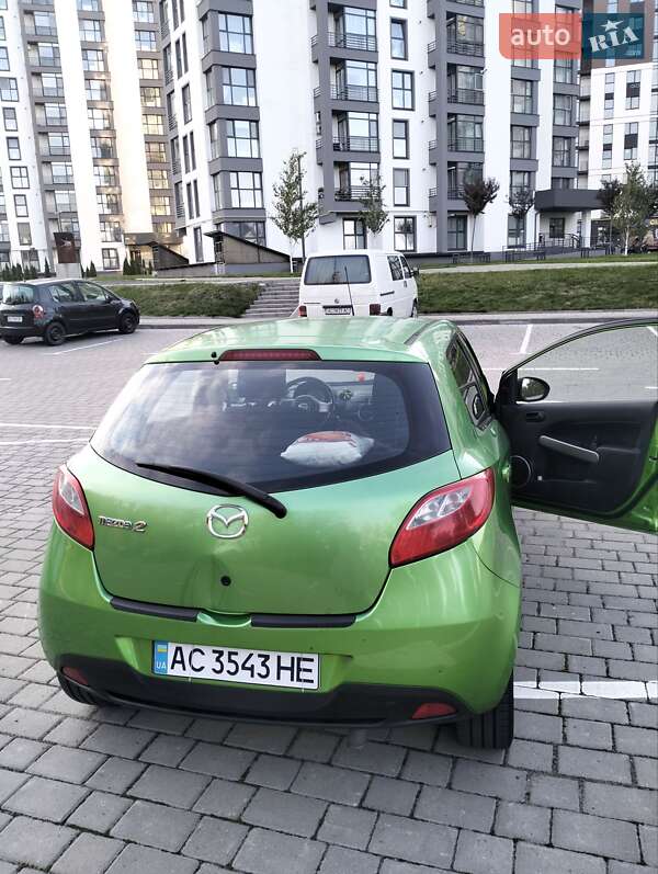 Хетчбек Mazda 2 2008 в Луцьку