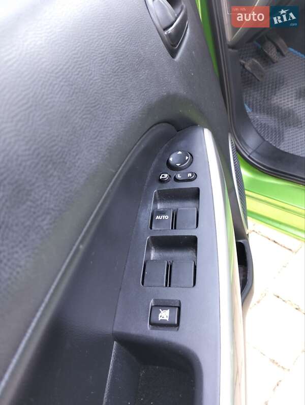 Хетчбек Mazda 2 2008 в Луцьку