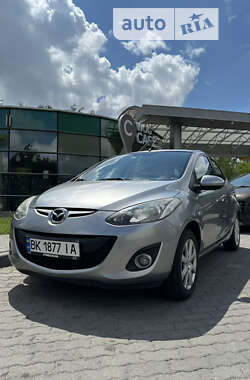 Хэтчбек Mazda 2 2010 в Ровно