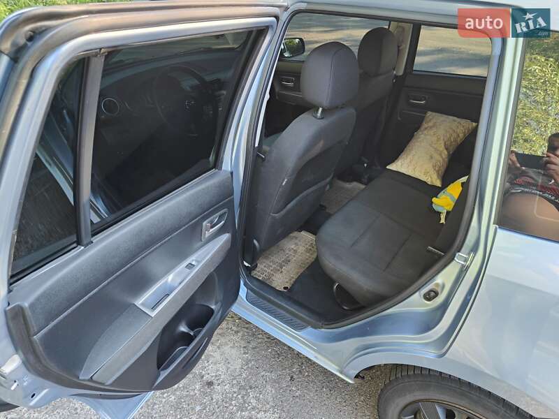 Хэтчбек Mazda 2 2007 в Рава-Русской