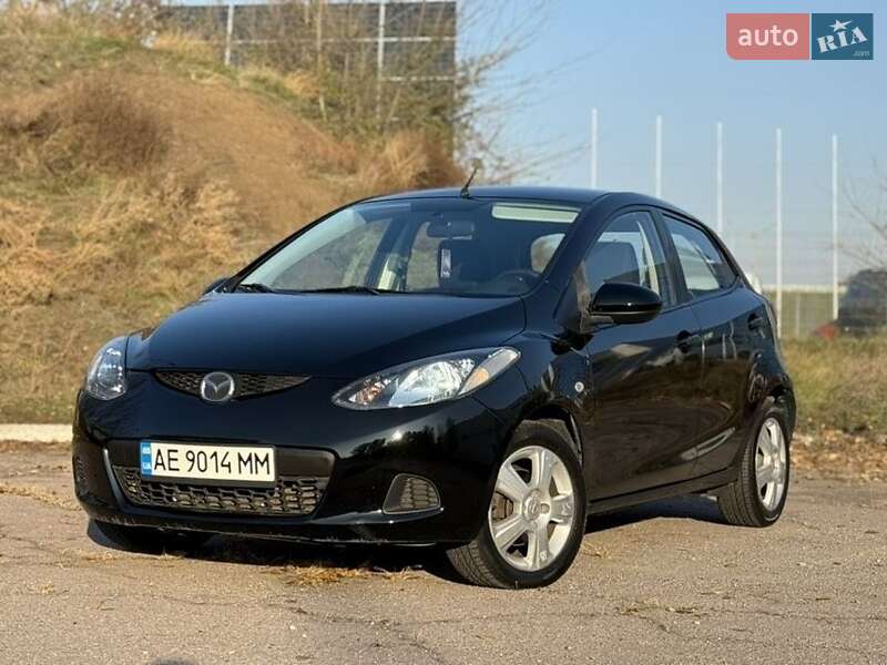 Хэтчбек Mazda 2 2008 в Днепре