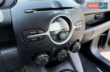 Хэтчбек Mazda 2 2008 в Днепре