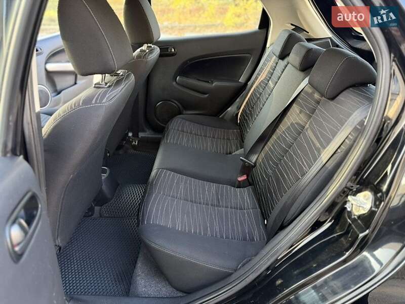 Хэтчбек Mazda 2 2008 в Днепре