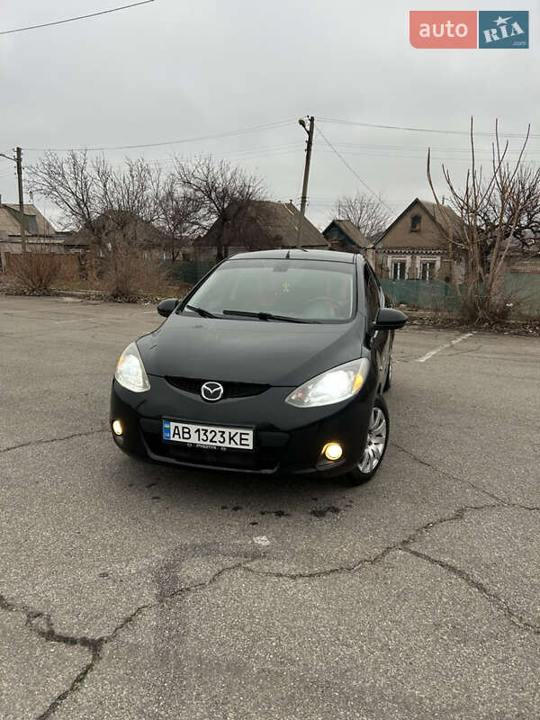 Хэтчбек Mazda 2 2009 в Запорожье