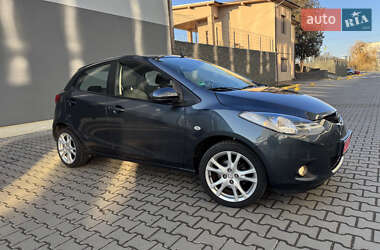 Хэтчбек Mazda 2 2009 в Ивано-Франковске