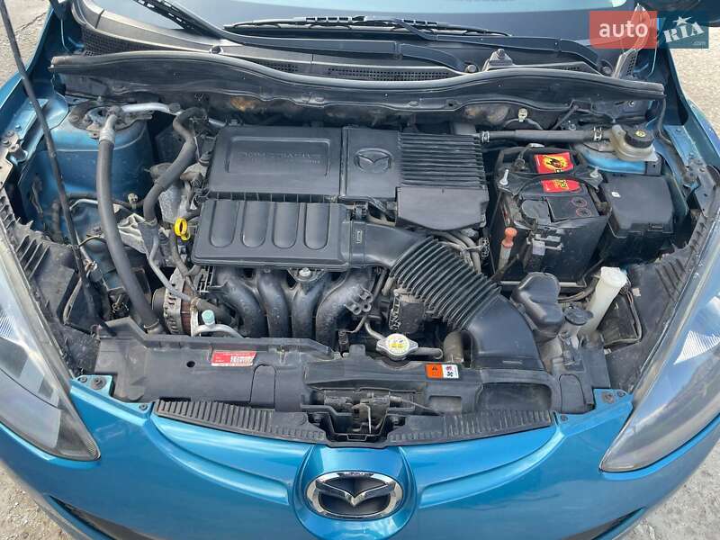 Хэтчбек Mazda 2 2012 в Запорожье