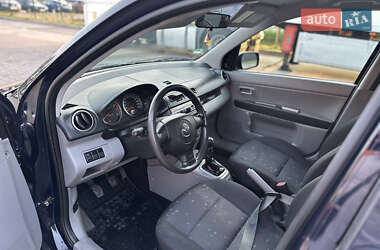 Хетчбек Mazda 2 2004 в 