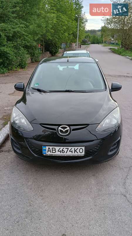 Mazda 2 2011
