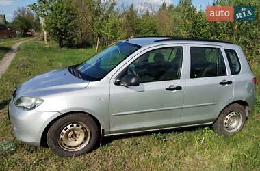 Хэтчбек Mazda 2 2004 в 