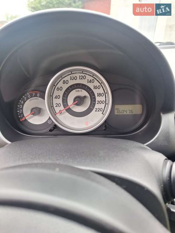 Хетчбек Mazda 2 2007 в Старокостянтинові