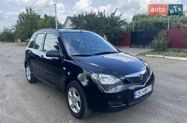 Хэтчбек Mazda 2 2004 в 