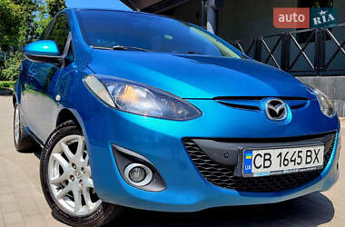 Хэтчбек Mazda 2 2011 в 