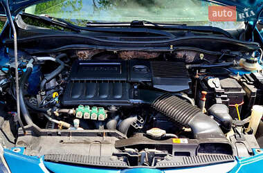 Хэтчбек Mazda 2 2011 в 