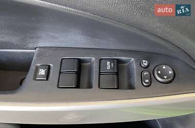 Хэтчбек Mazda 2 2008 в 