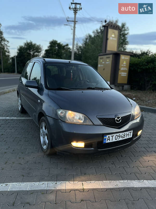 Хетчбек Mazda 2 2004 в Надвірній