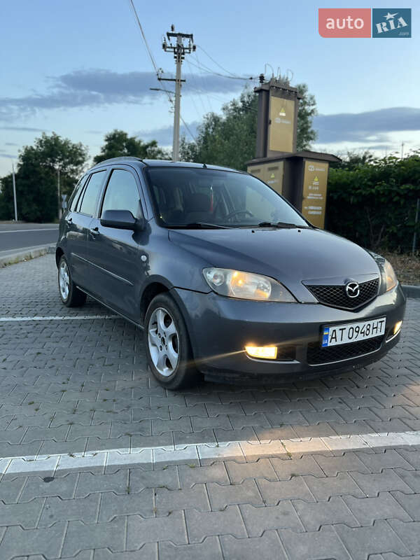 Хетчбек Mazda 2 2004 в Надвірній
