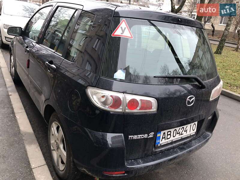Mazda 2 2006