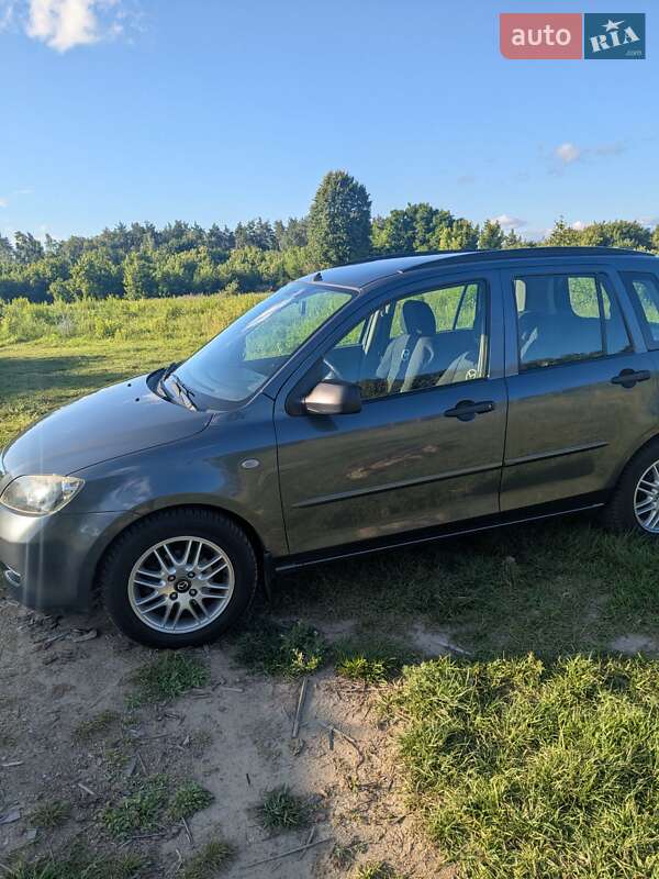 Хетчбек Mazda 2 2004 в Шостці