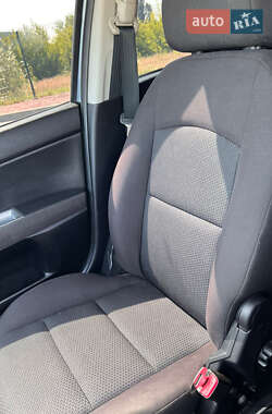 Хэтчбек Mazda 2 2007 в 