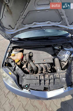 Хэтчбек Mazda 2 2007 в 