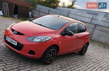 Хэтчбек Mazda 2 2010 в Мукачево