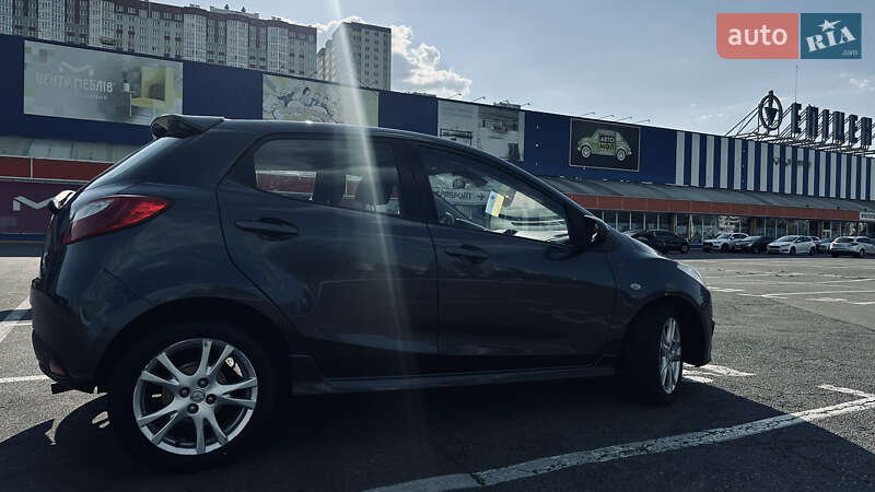 Хэтчбек Mazda 2 2008 в Киеве